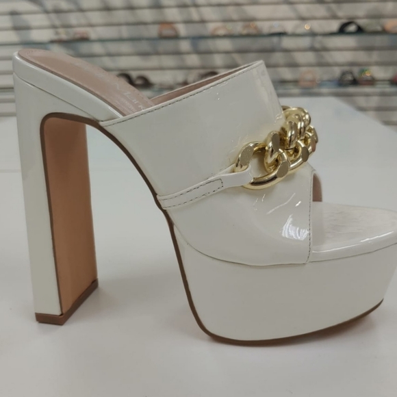 New York 80' s In White - Picture 5 of 6